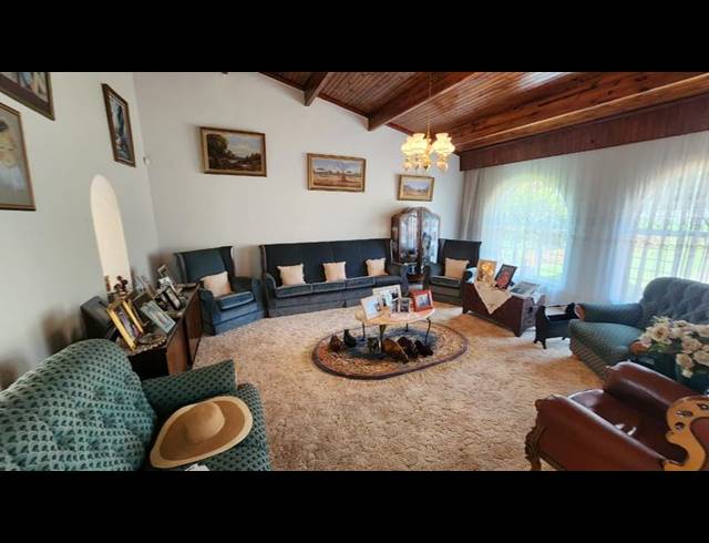 4 BEDROOM HOUSE FOR SALE IN GLENVISTA